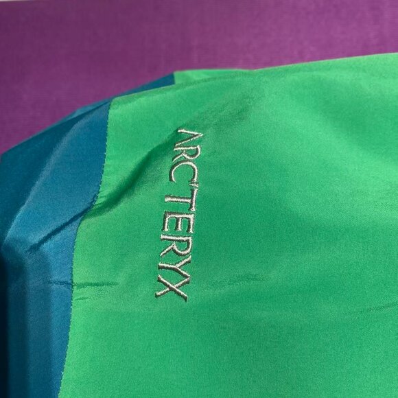 ARC'TERYX x BEAMS Beta Jacket Color Block Hardshell Jacket Sz L - Picture 8 of 9